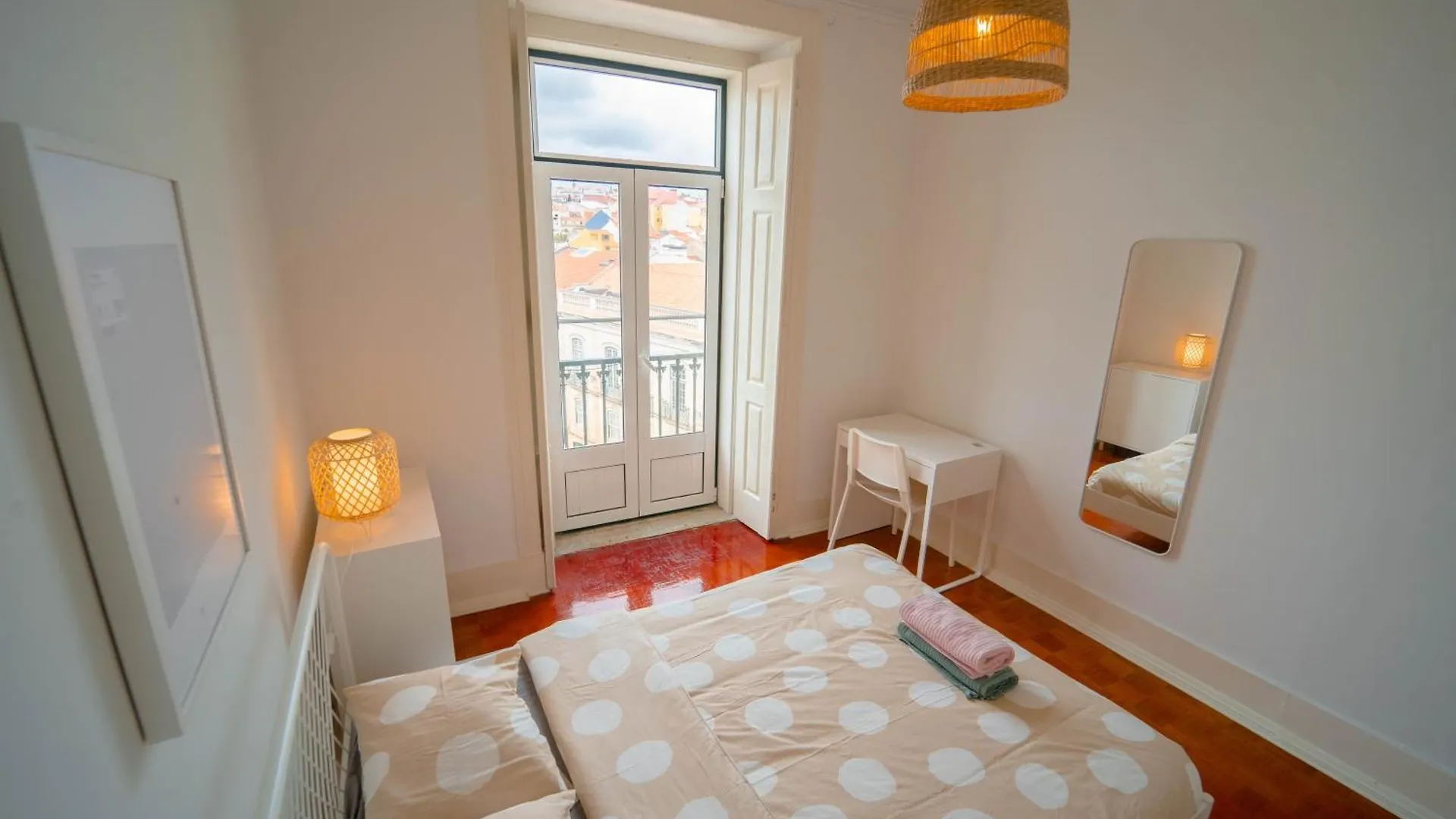 Rooms On Calcada Do Combro, Best Location Lisbon