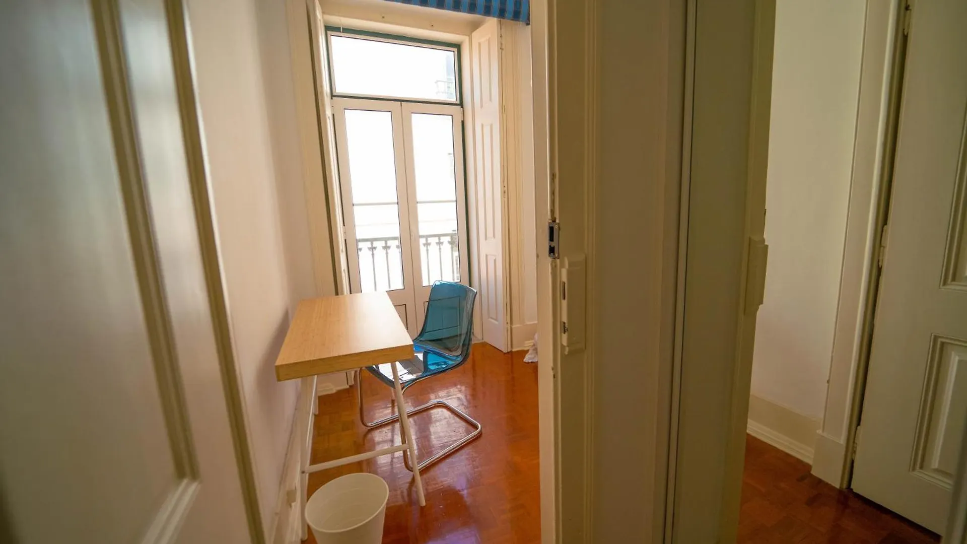 Rooms On Calcada Do Combro, Best Location Lisbon Portugal