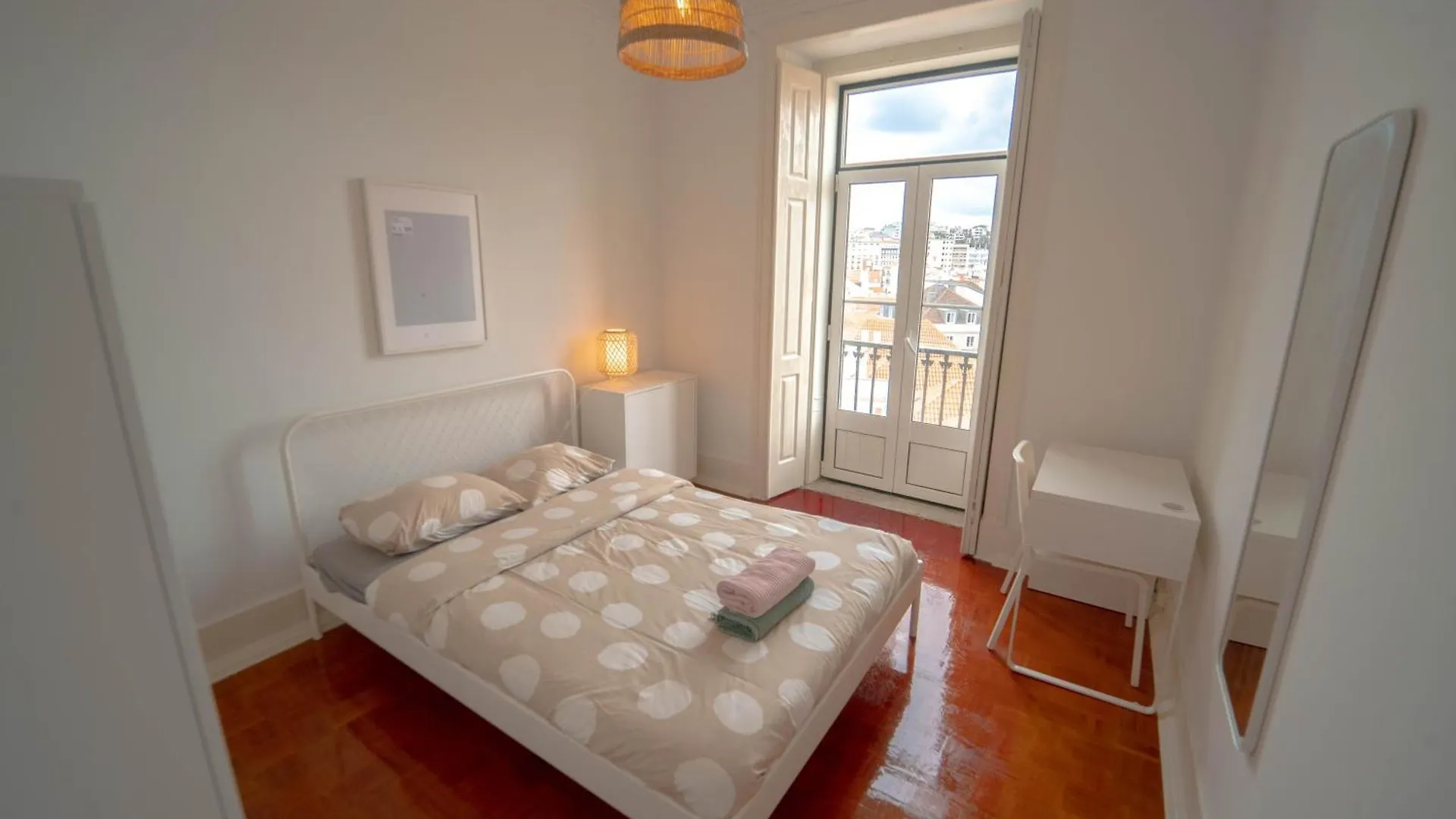 Rooms On Calcada Do Combro, Best Location Lisbon