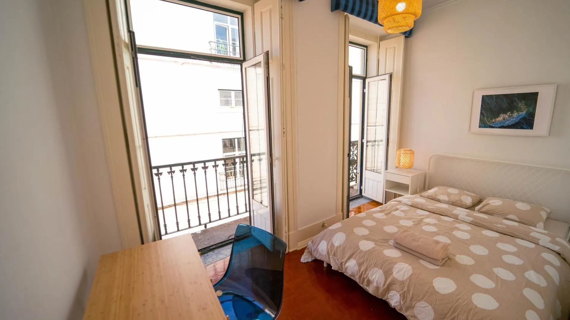 Rooms On Calcada Do Combro, Best Location Lisbon