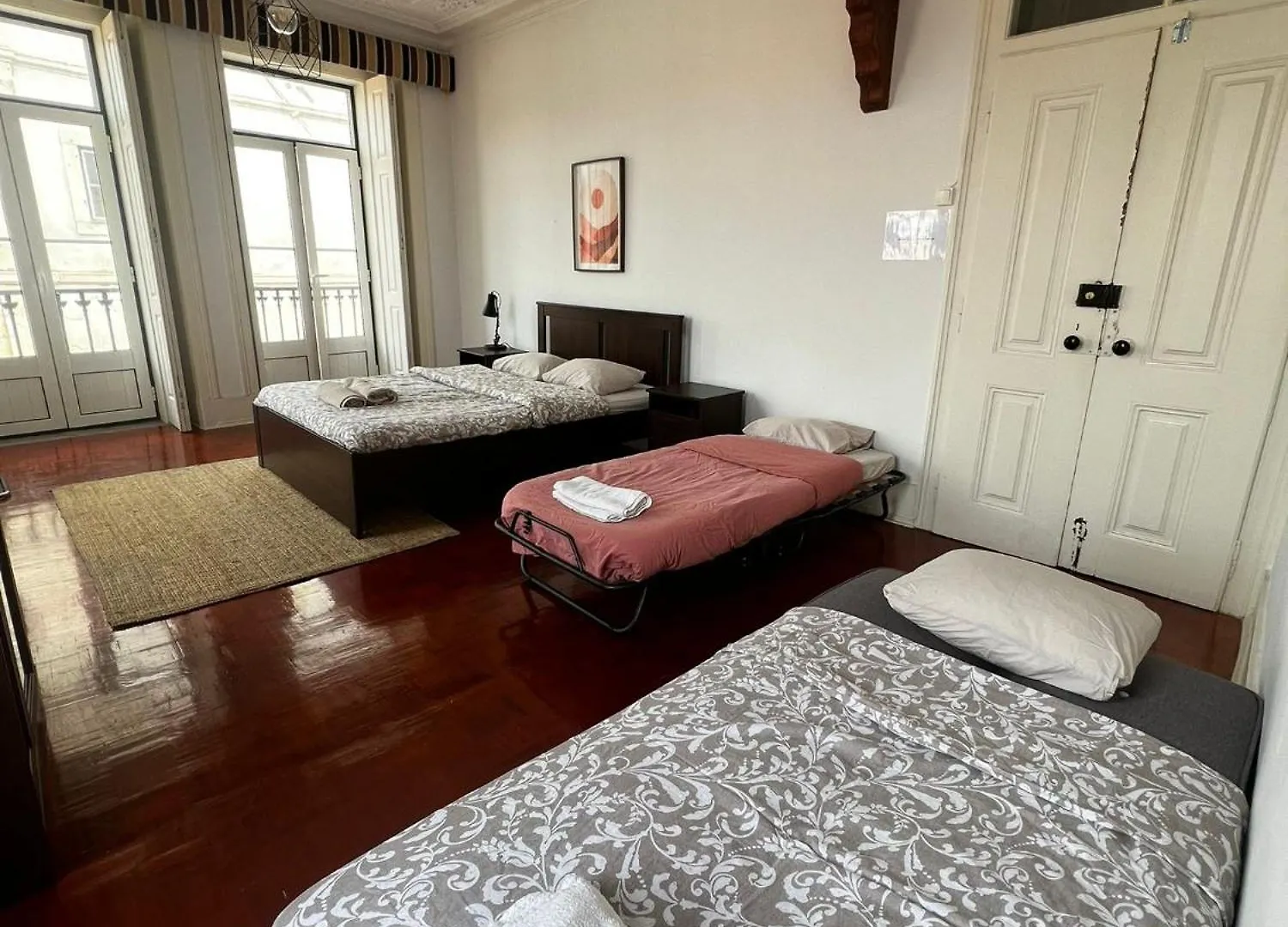 Rooms On Calcada Do Combro, Best Location Lisbon Portugal