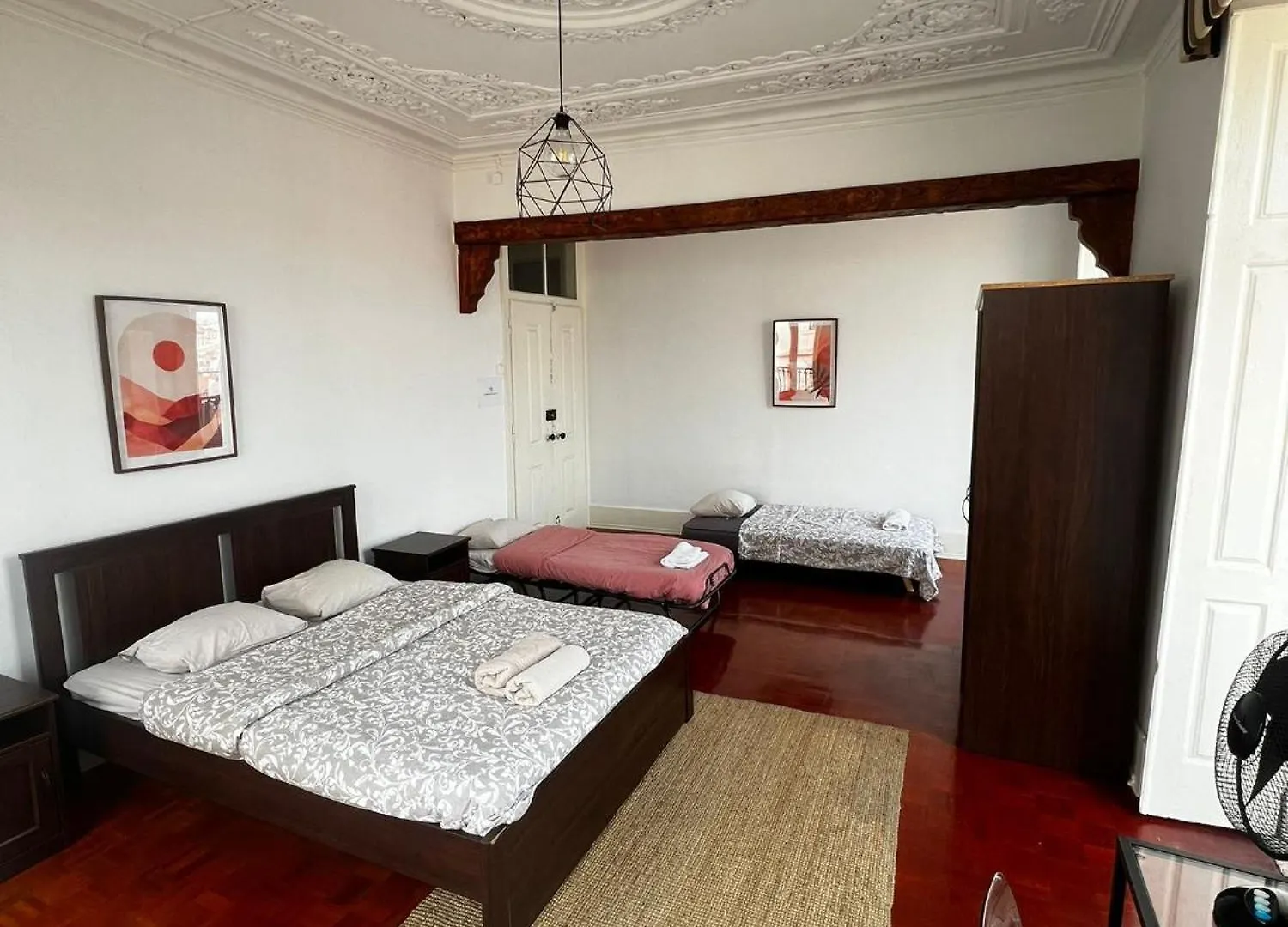 Rooms On Calcada Do Combro, Best Location 리스본